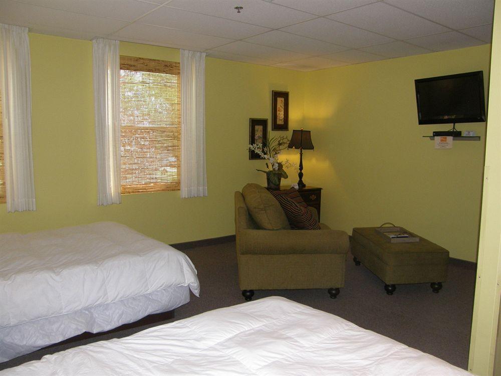 Higher Ground Hotel Independence Luaran gambar